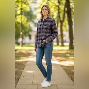 Patagonia Blue Purple Plaid Women's Button Down Shirt